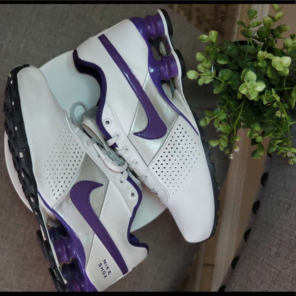 ❗️ SOLD ❗️Nike Shox - Purple